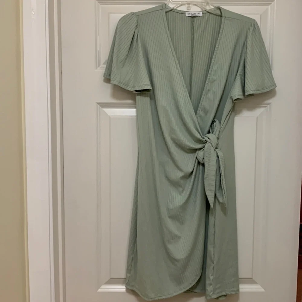 NWOT Socialite Dress. Size M. - Picture 1 of 9